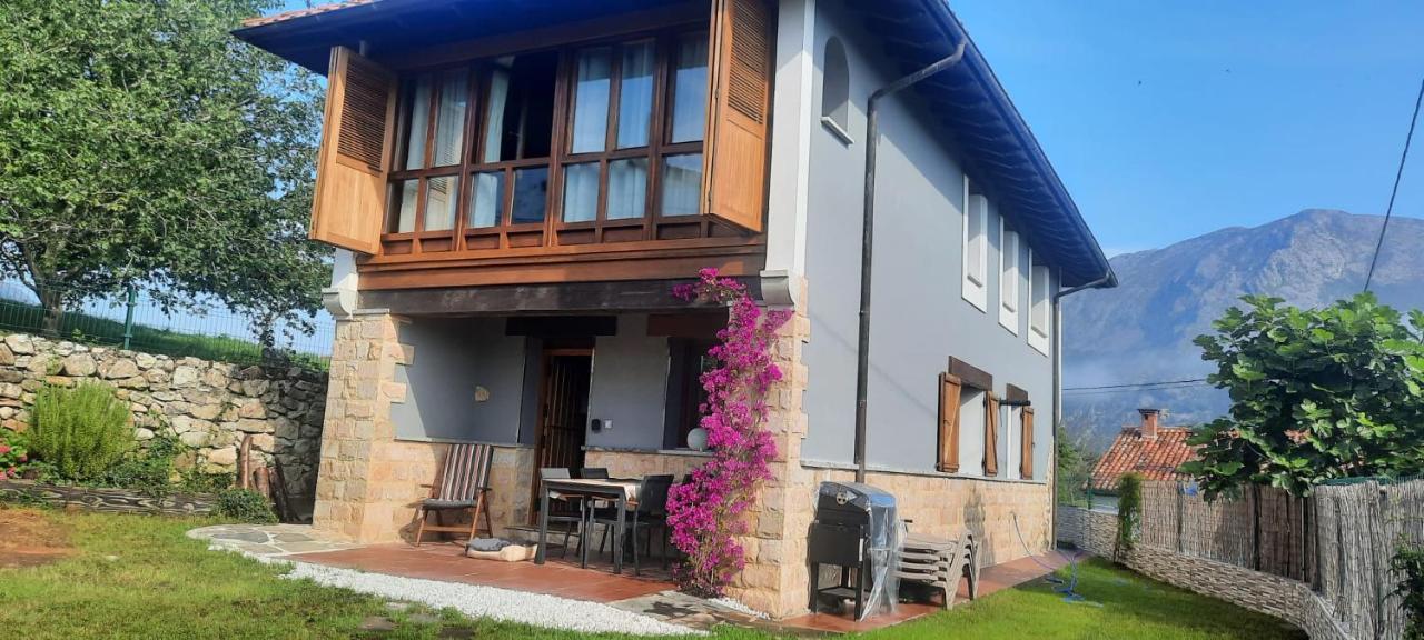 Vila La Casa De Abajo Llanes Exteriér fotografie